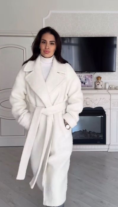 Geacă / Palton exclusiv, foarte călduros (S–M), stare impecabilă