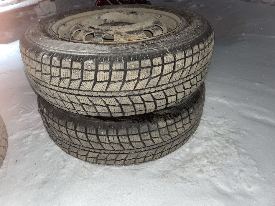 Зимние шины шипы комплект R14