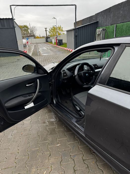 Vand/schimb cu golf 5 sau 6, bmw seria 1 model 118D (Negocabil)