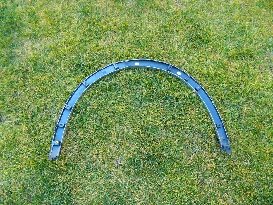 Bandou dreapta aripa spate Porsche Cayenne 7P GTS cod 7P5853728 G