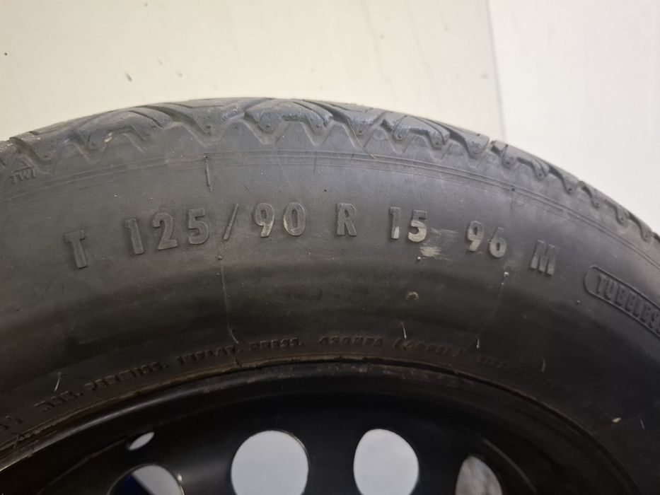 De vânzare roată rezervă