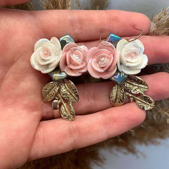 Set nou colier si cercei ocazie model floral