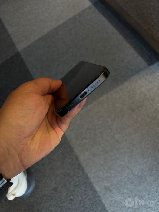 Iphone 16 pro Sim+Esim 256 qora ideal