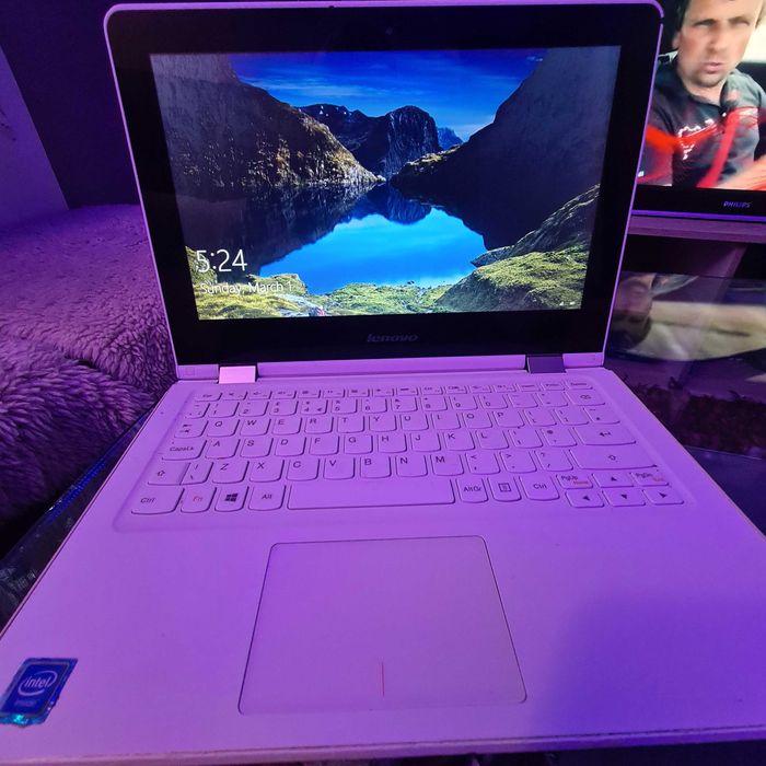 Промоция!!!119евр!!Lenovo yoga 300 11BR бял  Лаптоп таблет