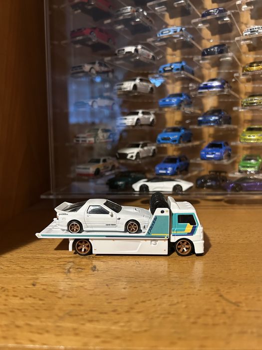 Hot wheels matchbox mainline