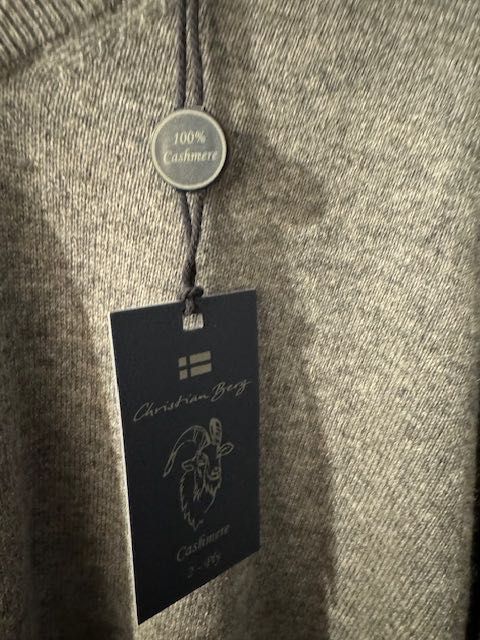 Bluze noi, din Cașmir