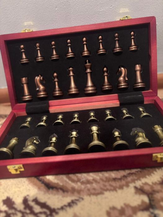 Шахматы Королевские Классик 30x30 см