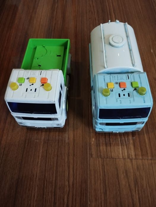 Машинки большие продам