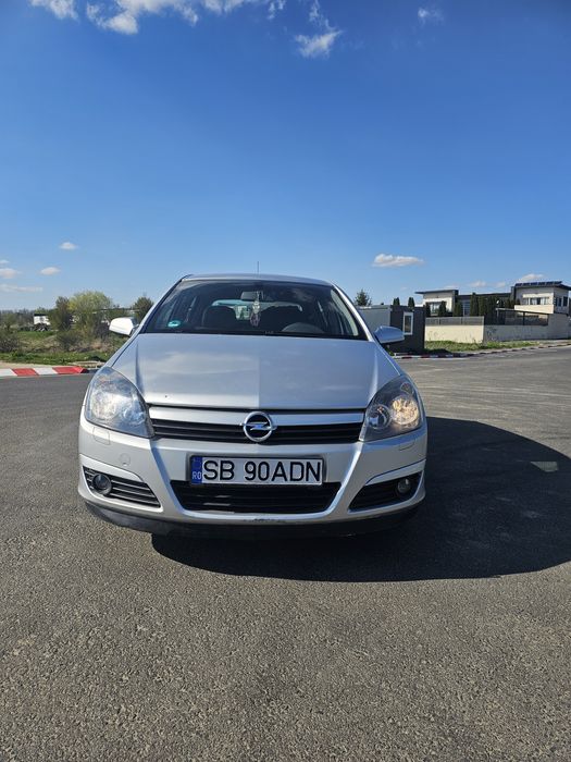 Opel Astra H 1.6 benzina 105CP