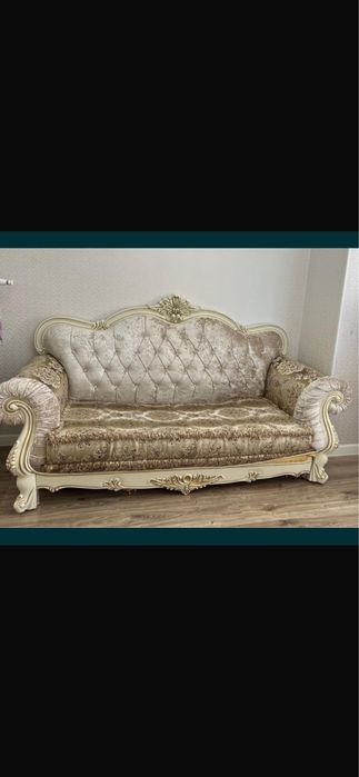 Тез арада дивандарымды сатамын.