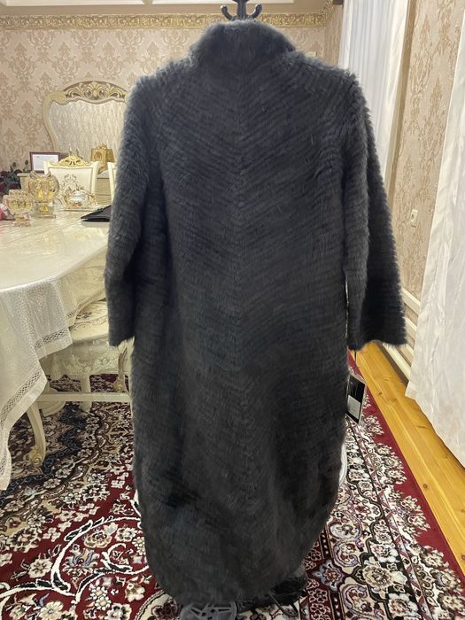 Vyazoniy shuba sotiladi. Yangi.