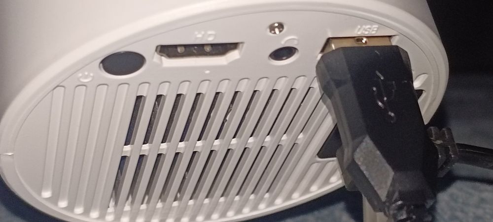 Проектор портативный хит