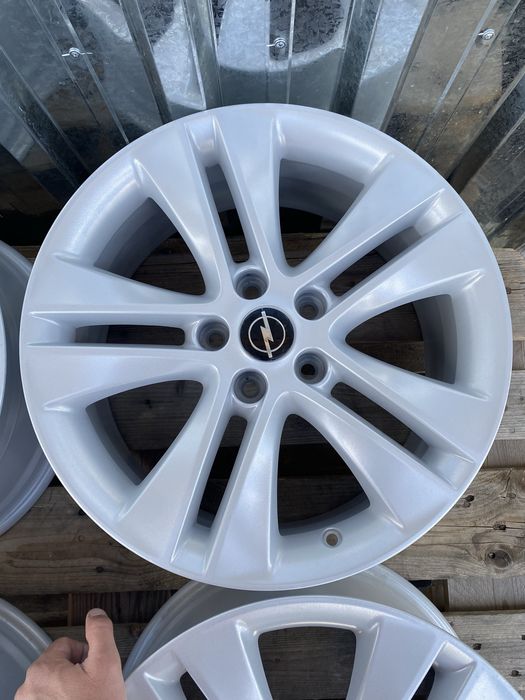 18 цола 5 х 115 мм Опре Зафира Инсигния Астра , Opel Zafira Insignia Astra