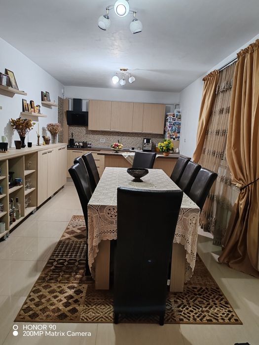 Vând casă Șerbănești