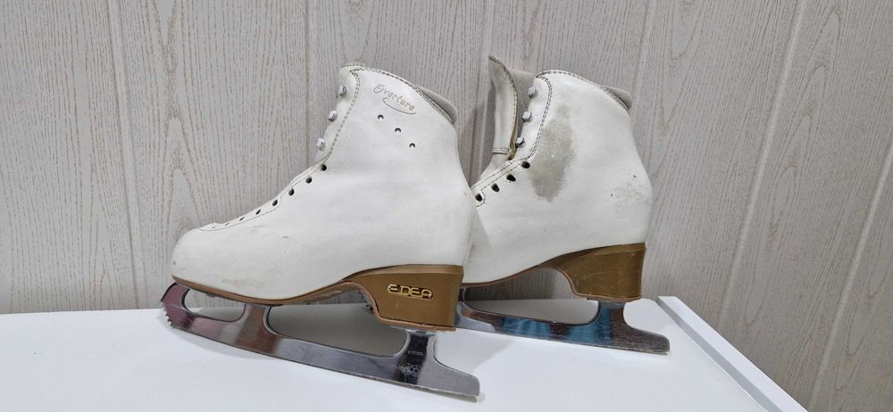 Кънки за фигурно пързаляне Edea Overture 235