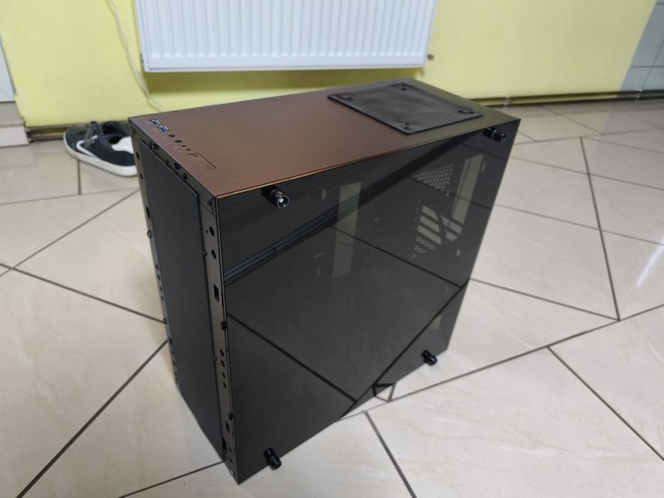 Carcasa pc thermaltake view cu sticla securizata