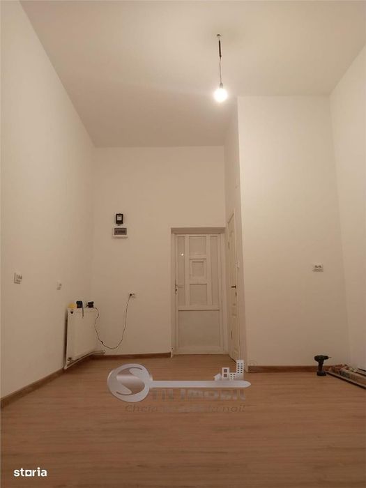 Spatiu comercial, Ultracentral-Tg. Cucu, 20mp, posibilitate extindere