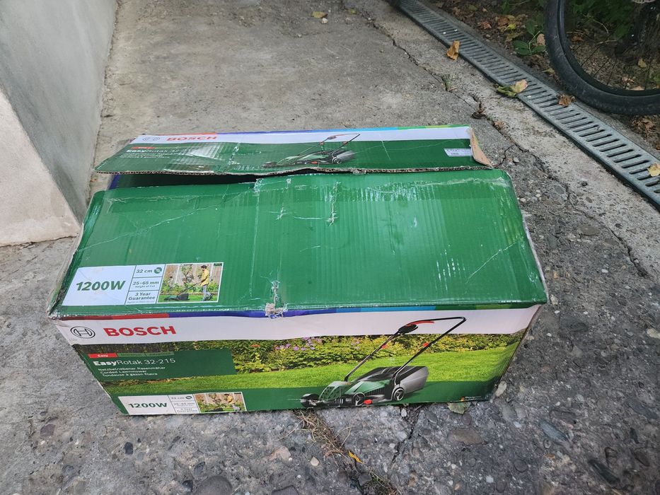 Mașină de tuns iarba electrică Bosch EasyRotak 32, 1200W - NOUĂ în cutie