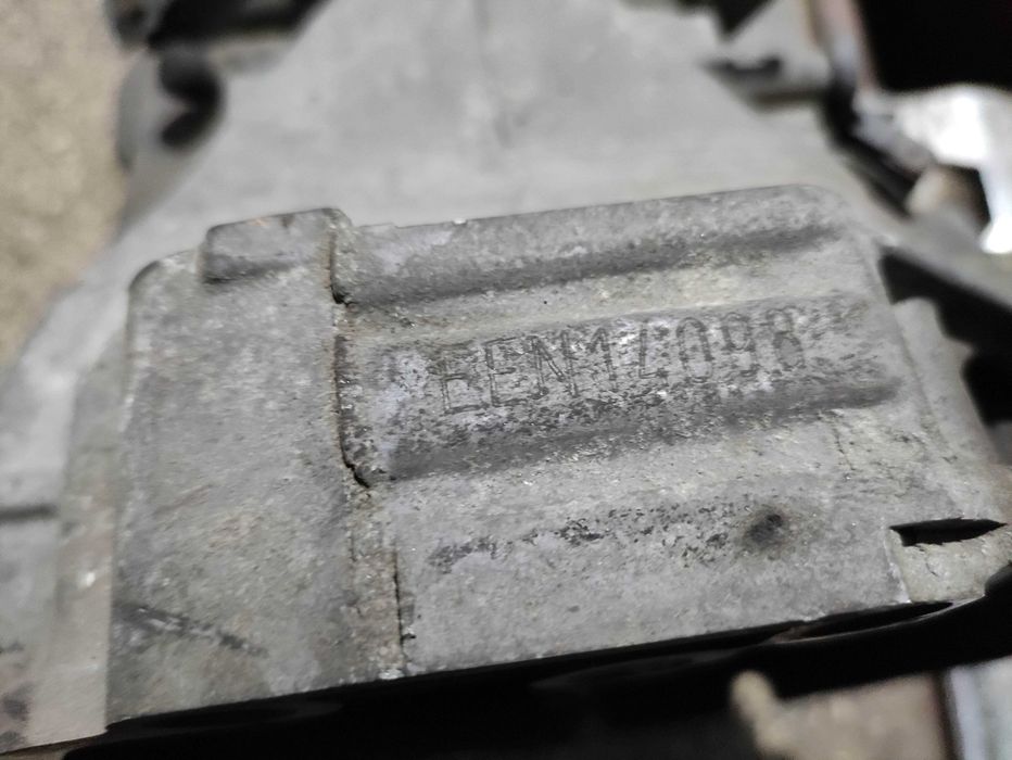 Cutie viteze volkswagen vw passat b5 b5.5 1.9 TDI cod EEN 5 trepte