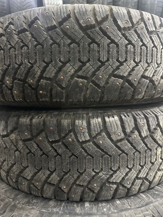 Шины 235/75R15 (2шт)