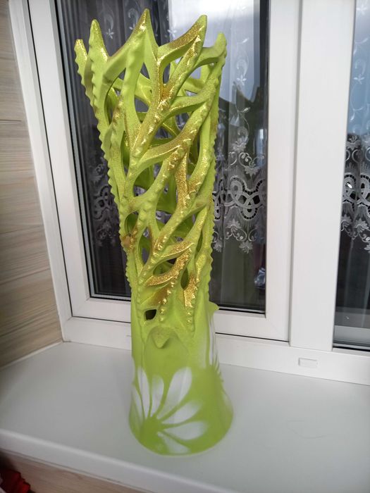 Продам новые вазы