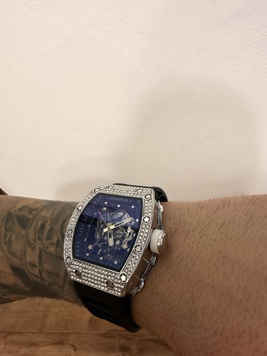 Ceas cu pietre Richard Mille