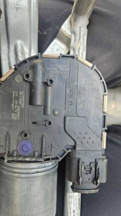 Механизъм и Моторче за Предни Чистачки VW GOLF VII /Голф 7