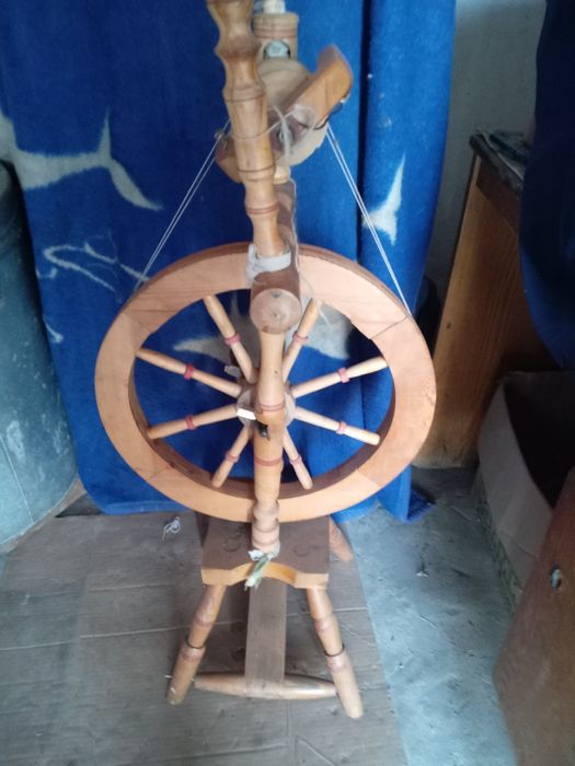 Прялка ножная, в хорошем состоянии