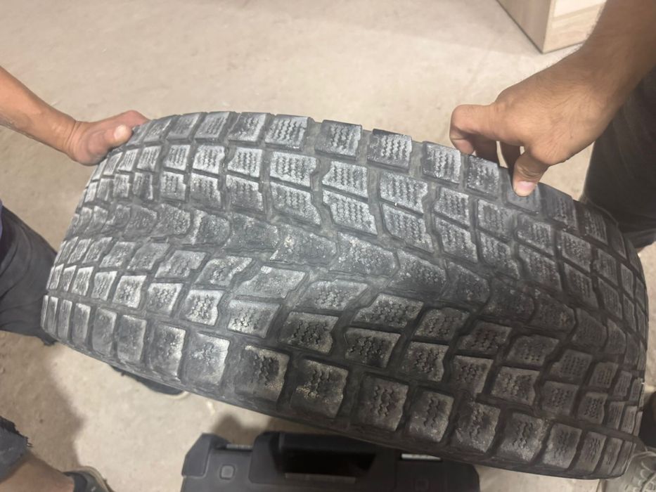 Продам 3 шины r17