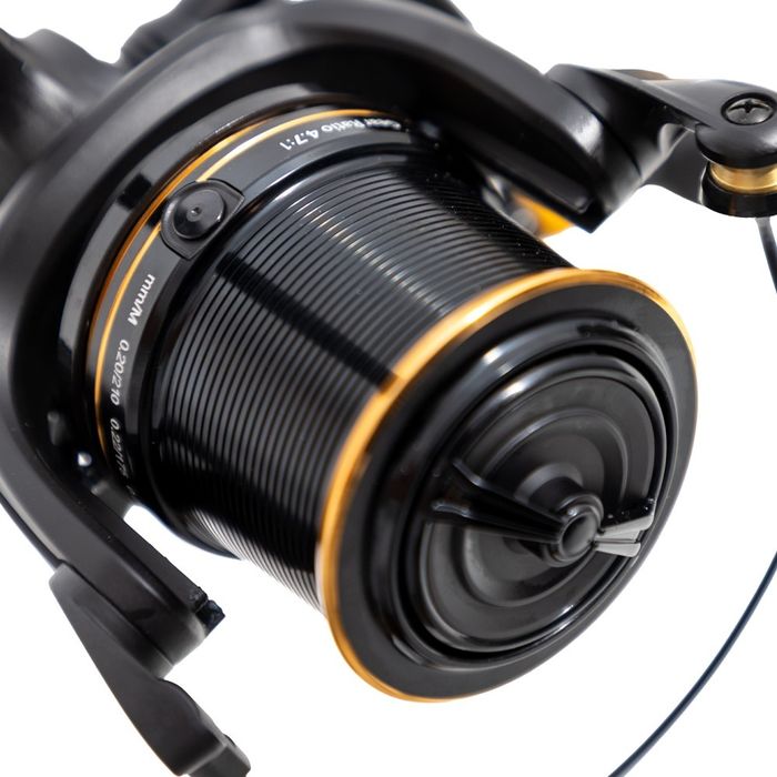 Mulineta PRO FL Strategist Distance 8000 10+1 Rulmenti NEW 2024