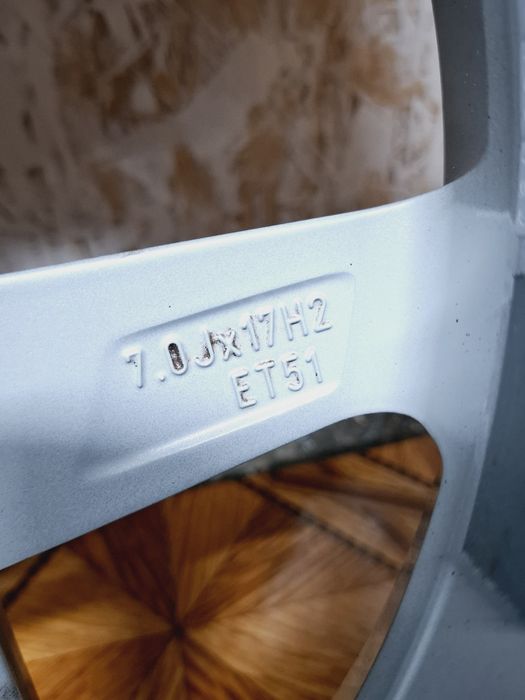 Set Jante cu anvelope iarna  215 45 17 Originale Seat Ibiza 6F R17