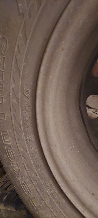 Колёса с дисками (2 шт) ,HAKKAPELIITTA, зима, шипы,б/у