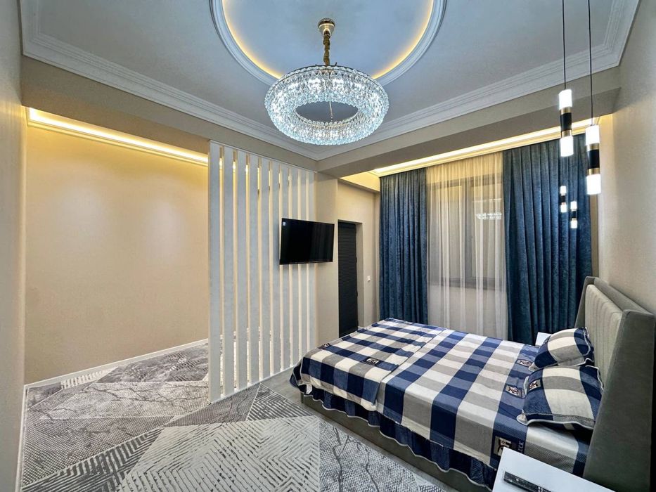 Продаётся 3-комнатная квартира (студия) в новостройке.