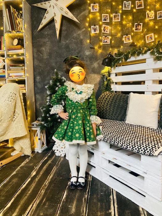 Rochita Craciun pentru 4 ani