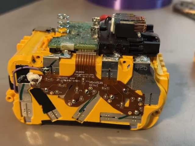 Servicii reparații și mentenanță baterii scule electrice