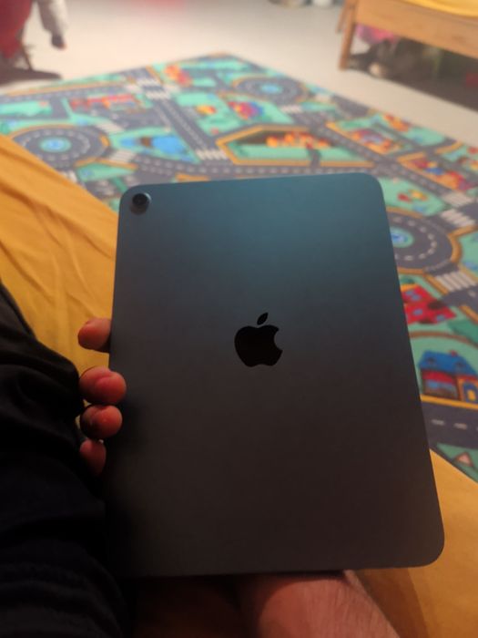 Apple iPad A16 128GB Blue | Ca nou | Cutie + Accesorii | Baterie 100%