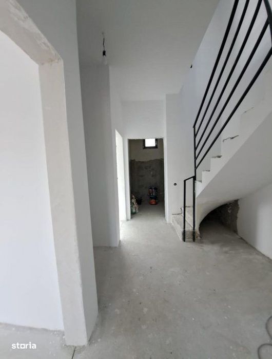 Duplex modern / Bragadiru,str.Celofibrei / Strada privata