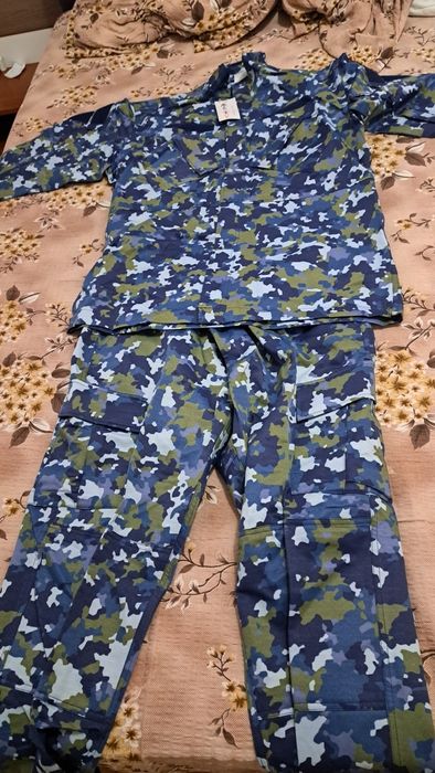 Bluza si pantaloni militari