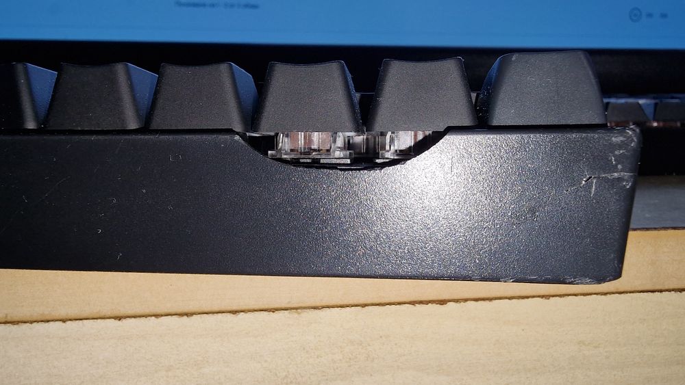 Redragon Dragonic TKL PRO K530 RGB механична клавиатура
