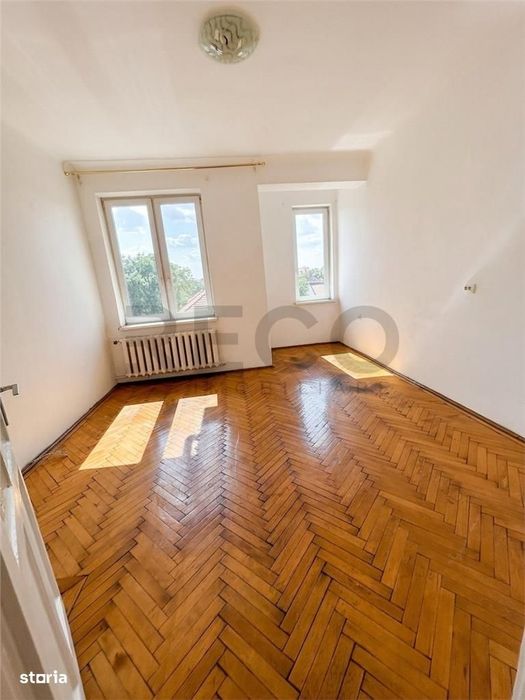 RECO Apartament spatios cu 3 camere, tavan inalt, zona Republicii – id — fotografia 1