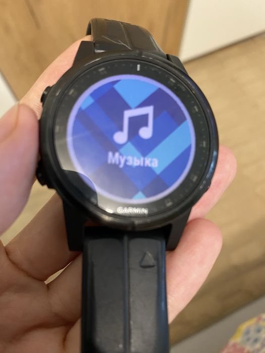 Продам Garmin Fenix 5s Plus