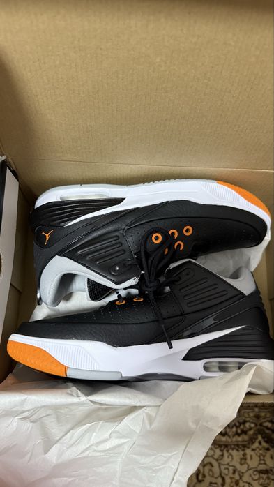 Чисто нови маратонки Nike Air Jordan