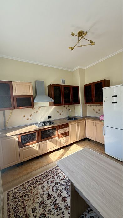 2бөлмелі үй сатылады 31а мкр 22 үй