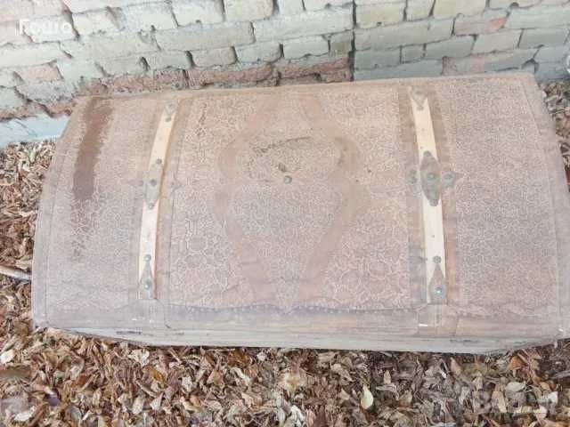 Стар дървен сандък