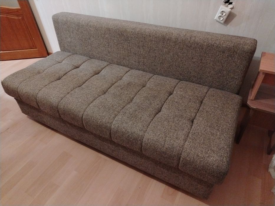 Продам диван срочно есть торг