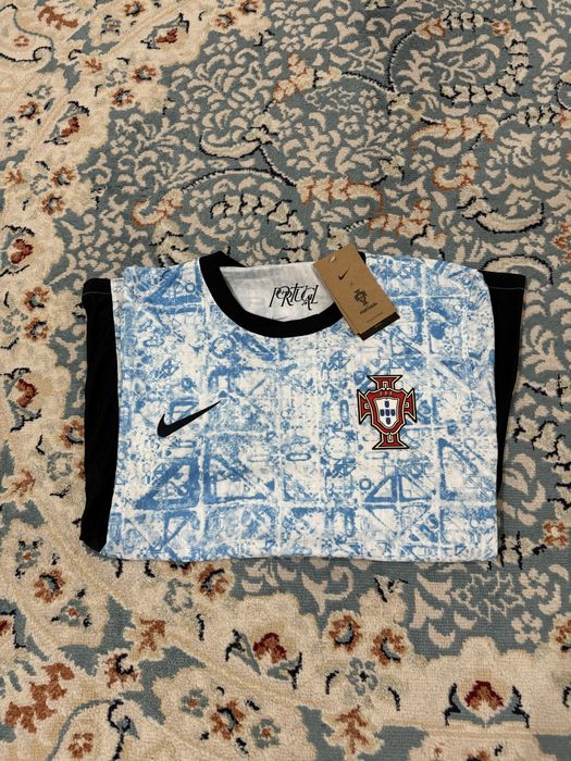 Продам футболку