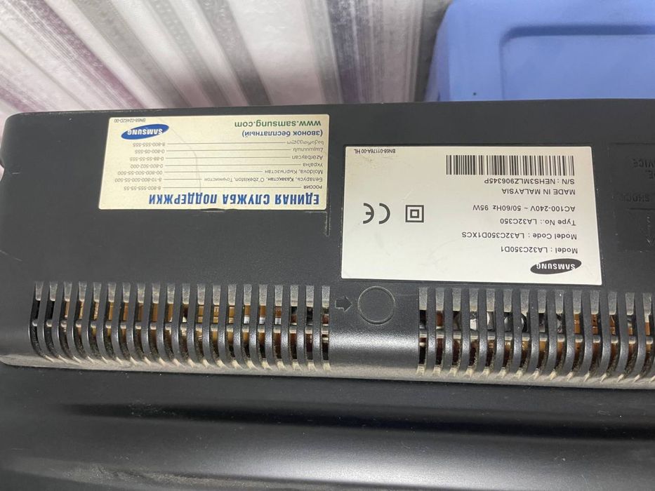 Продам телевизор 32 деагональ Samsung