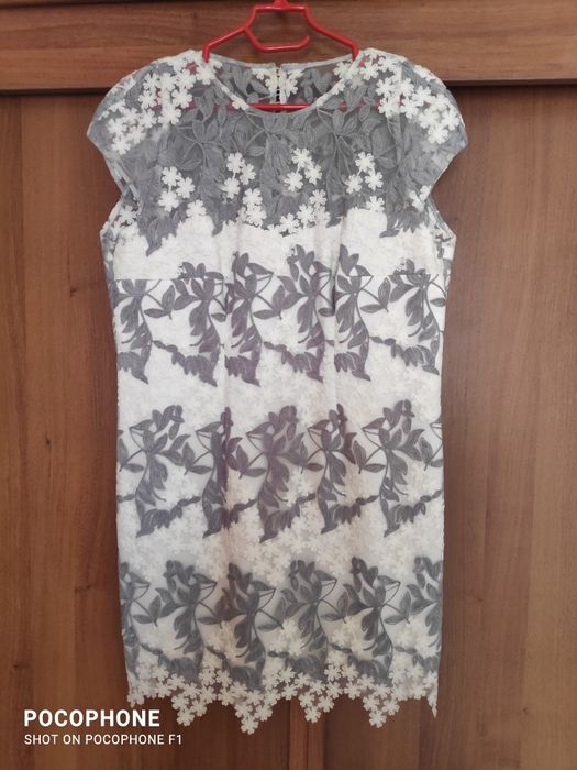 Короткое женское платье