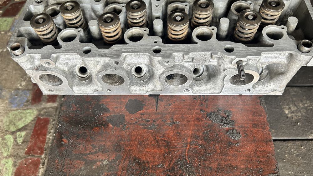 Продам Головку с постелью Опель