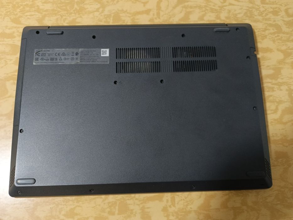 Lenovo I  | Core i3 | SSD |